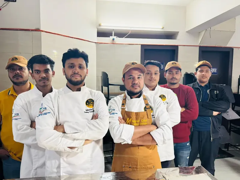 প্রশিক্ষণ কিচেনে ব্যাচ